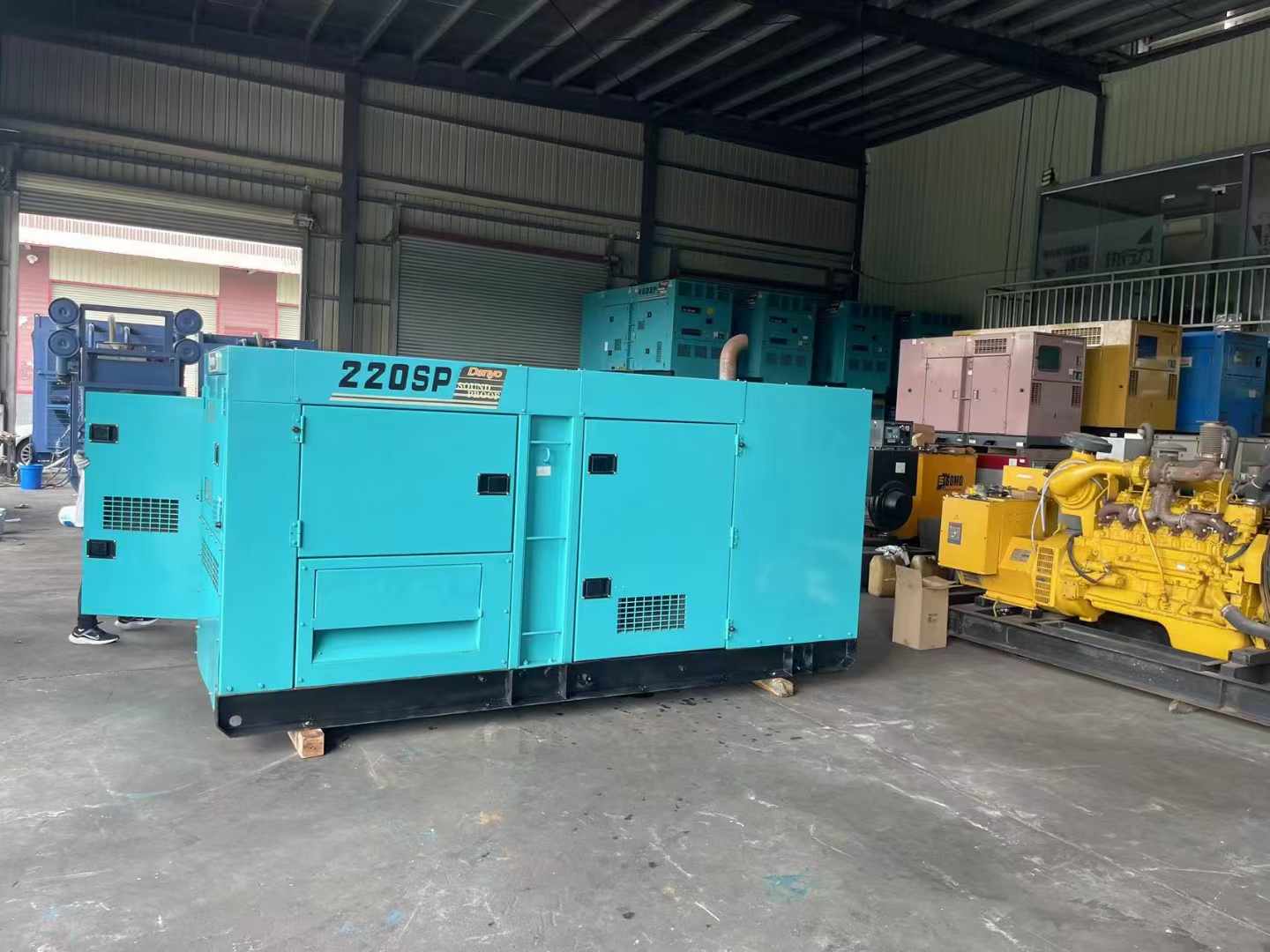 兴业800kW 柴油发电机的输出电流波动范围是多少？