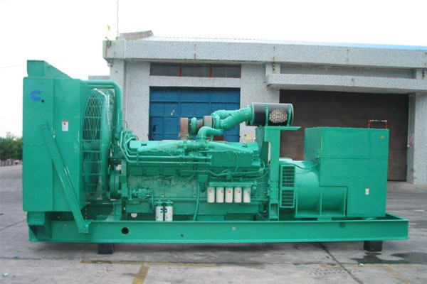 兴业工厂发电机应急发电时如何更准确地检查发电机状态？