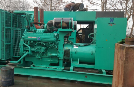 兴业发电机组如何判断水冷式机油散热器内部是否需要清洗？